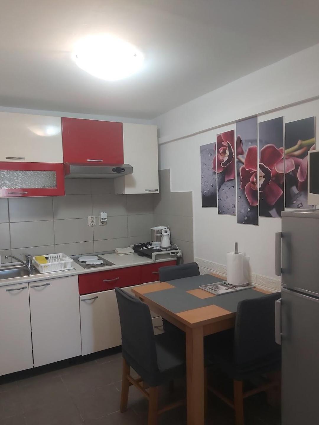 Apartmani I Sobe Mara Palit Экстерьер фото