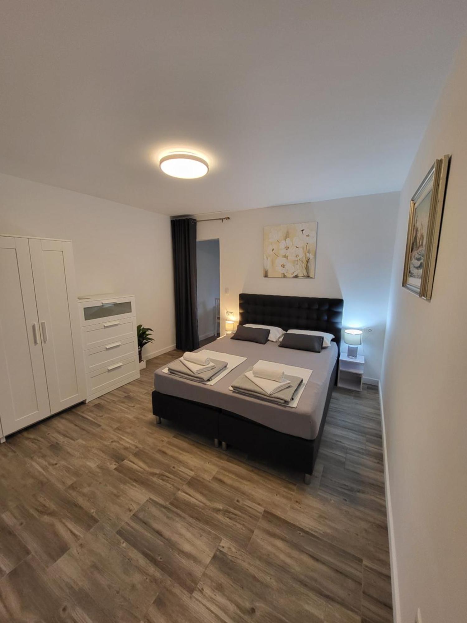 Apartmani I Sobe Mara Palit Экстерьер фото