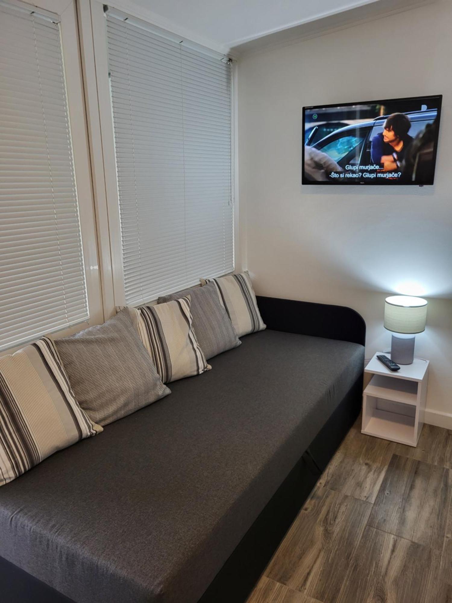 Apartmani I Sobe Mara Palit Экстерьер фото